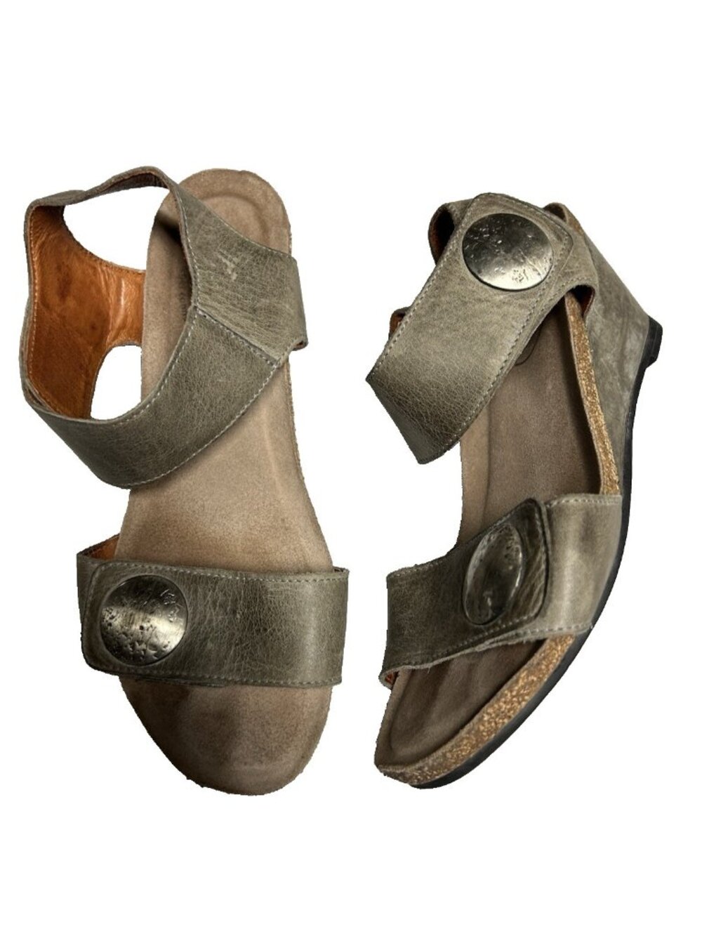 Taos Carousel 2 Wedge Heel Sandals Womens Size 6-6.5 Gray Silver Metallic Accent